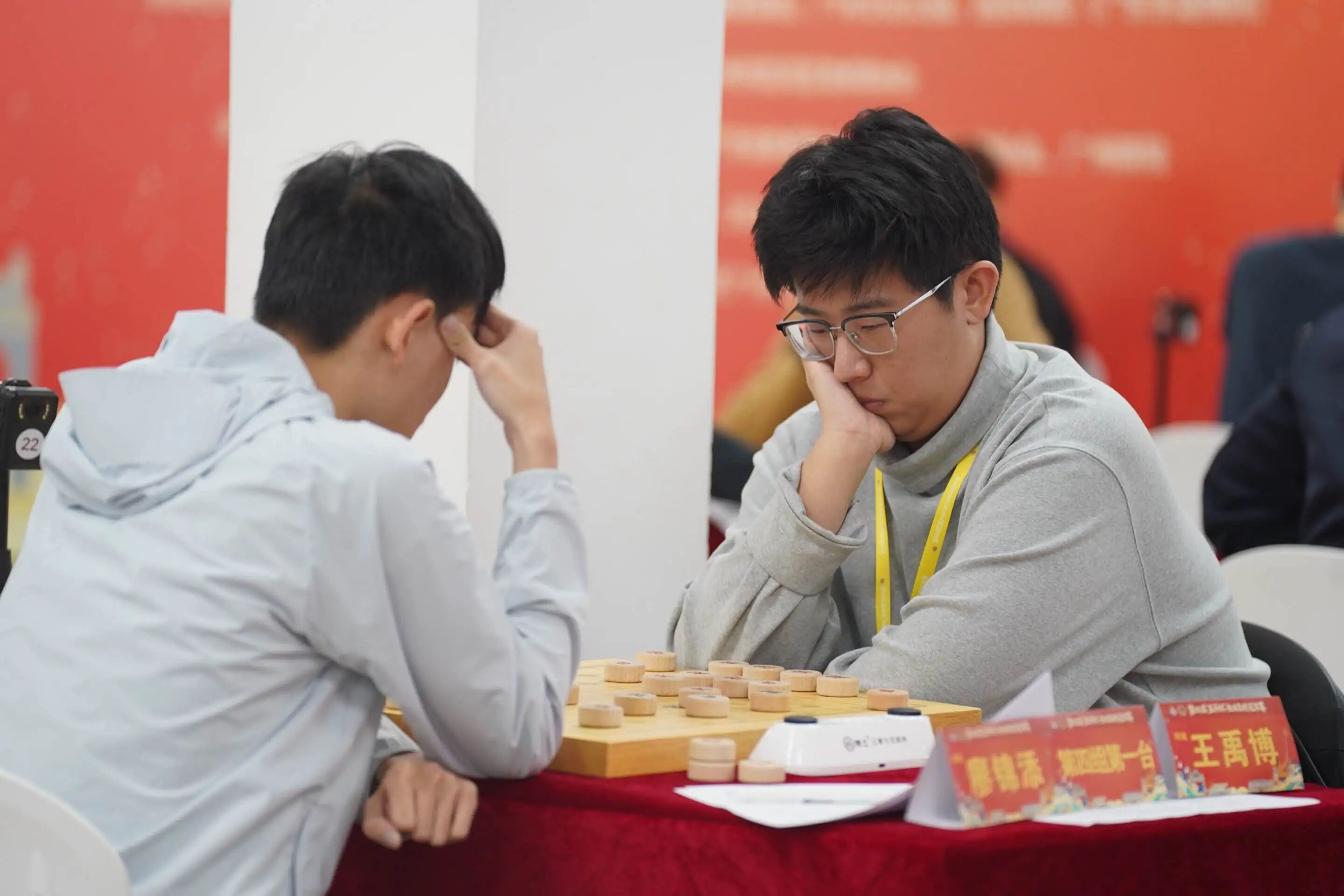 第32届“五羊杯”全国象棋冠军赛预赛第2轮:男子组种子选手登场悉数过关