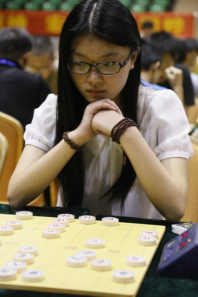 棋手照片全集(女13位,男195位)-2014年第6届杨官璘杯全国象棋公开赛